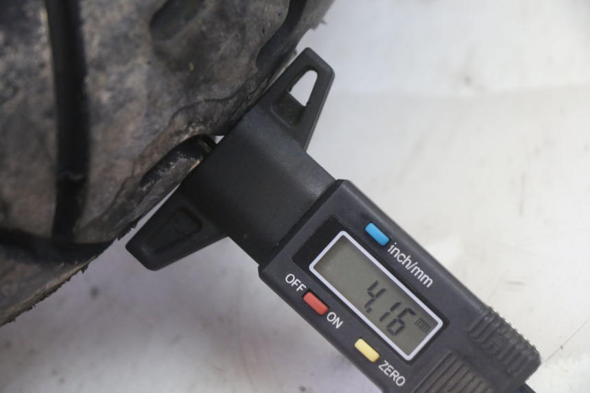 photo de CERCHIO ANTERIORE E PNEUMATICO PEUGEOT KISBEE 4T 50 (2018 - 2022)