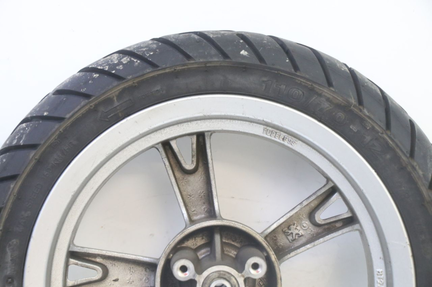 photo de CERCHIO ANTERIORE E PNEUMATICO PEUGEOT KISBEE 4T 50 (2018 - 2022)