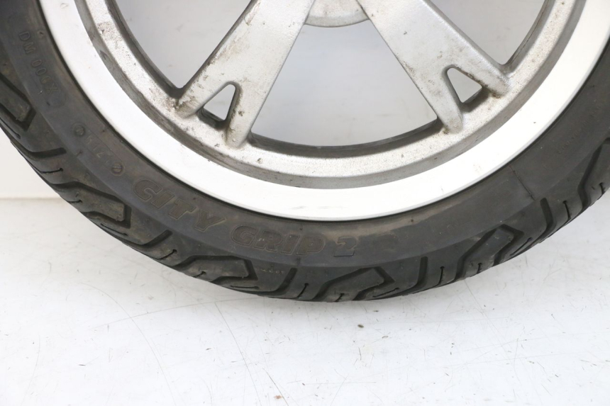 photo de CERCHIO ANTERIORE E PNEUMATICO PEUGEOT KISBEE 4T 50 (2010 - 2017)