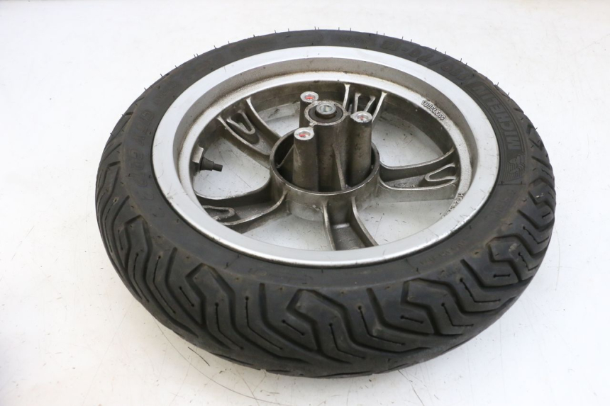 photo de CERCHIO ANTERIORE E PNEUMATICO PEUGEOT KISBEE 4T 50 (2010 - 2017)