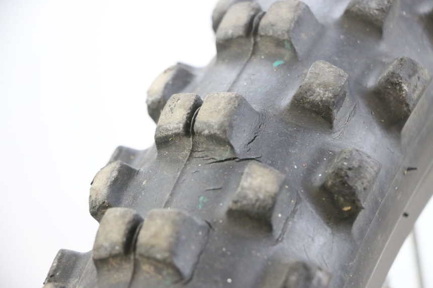 photo de CERCHIO ANTERIORE E PNEUMATICO KAWASAKI KXF KX-F 250 (2017 - 2019) - Zoom sullo stato d'uso