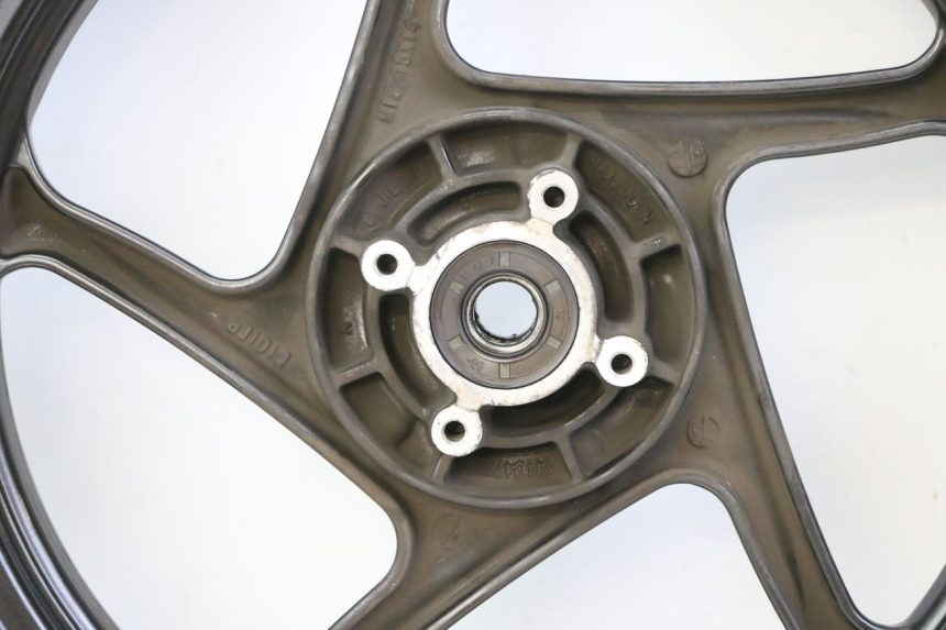 photo de CERCHIO ANTERIORE E PNEUMATICO LIGIER PULSE 3 1 (2014 - 2020)