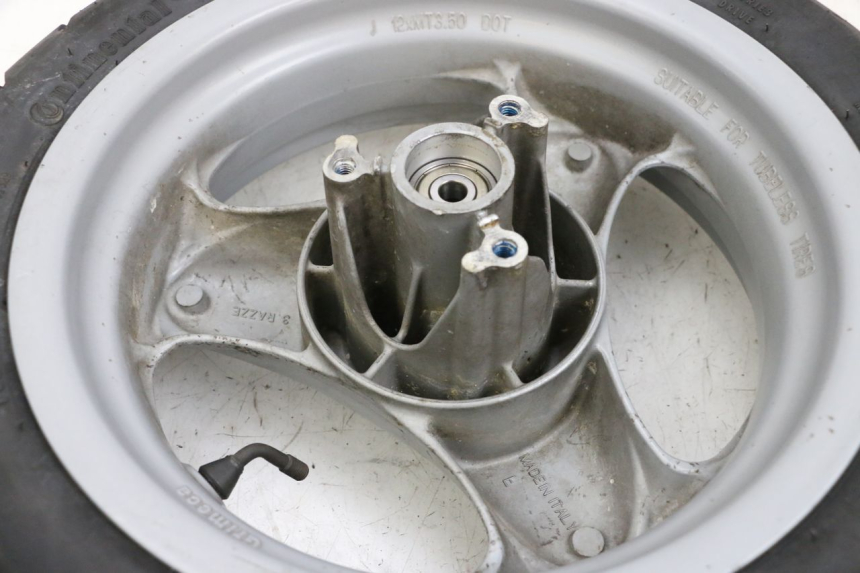 photo de CERCHIO ANTERIORE E PNEUMATICO YAMAHA NEO'S NEOS 2T 50 (1998 - 2007) - Ricambio usato controllato