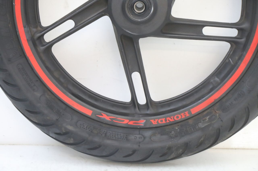 photo de CERCHIO ANTERIORE E PNEUMATICO HONDA PCX (JF57/JF64) 125 (2014 - 2018)