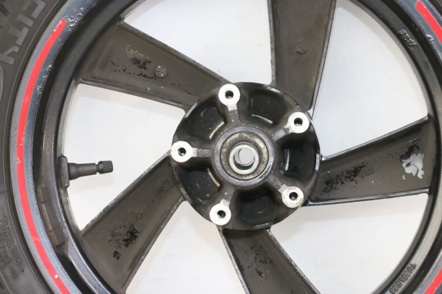 photo de CERCHIO ANTERIORE E PNEUMATICO PEUGEOT CITYSTAR 2T 50 (2018 - 2021)