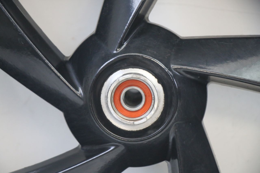 photo de CERCHIO ANTERIORE E PNEUMATICO PEUGEOT CITYSTAR 2T 50 (2018 - 2021)