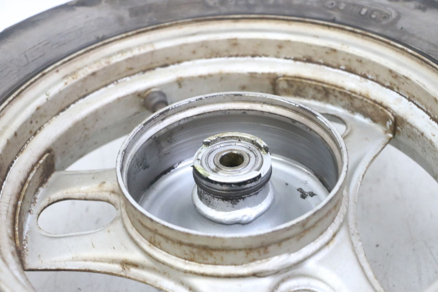 photo de CERCHIO ANTERIORE E PNEUMATICO PEUGEOT LUDIX ONE 50 (2005 - 2008)