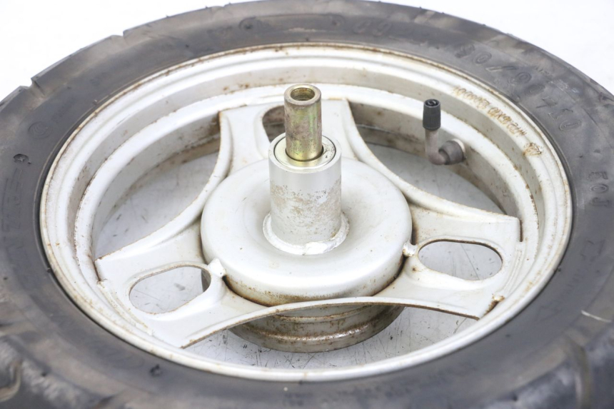 photo de CERCHIO ANTERIORE E PNEUMATICO PEUGEOT LUDIX ONE 50 (2005 - 2008)
