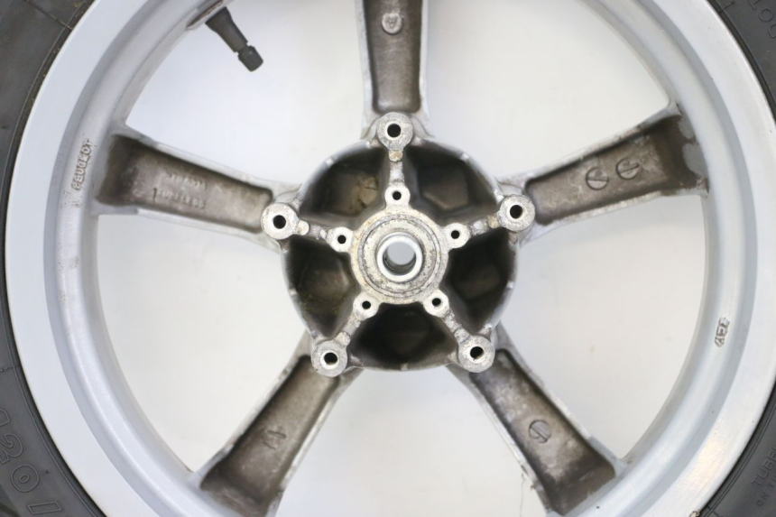 photo de CERCHIO ANTERIORE E PNEUMATICO PEUGEOT SATELIS 125 (2013 - 2018)