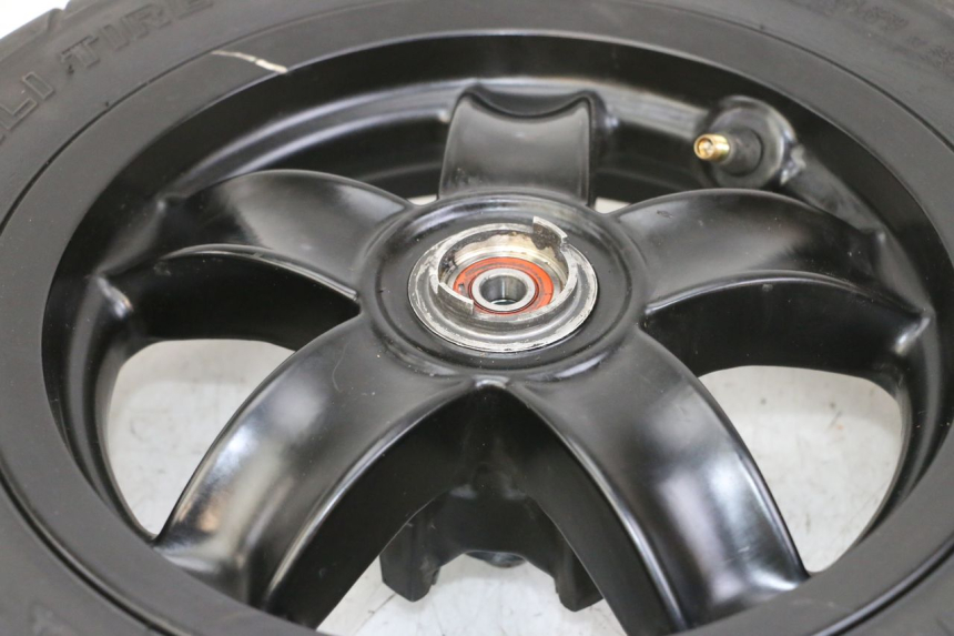 photo de CERCHIO ANTERIORE E PNEUMATICO PIAGGIO ZIP 4T 50 (2018 - 2020)