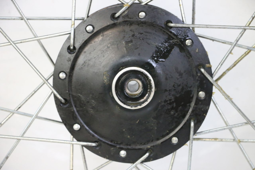 photo de CERCHIO ANTERIORE E PNEUMATICO YAMAHA PW 80 (1983 - 2014)