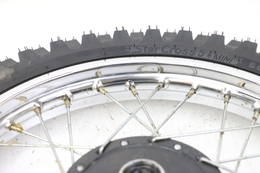 photo de CERCHIO ANTERIORE E PNEUMATICO YAMAHA PW 80 (1983 - 2014)