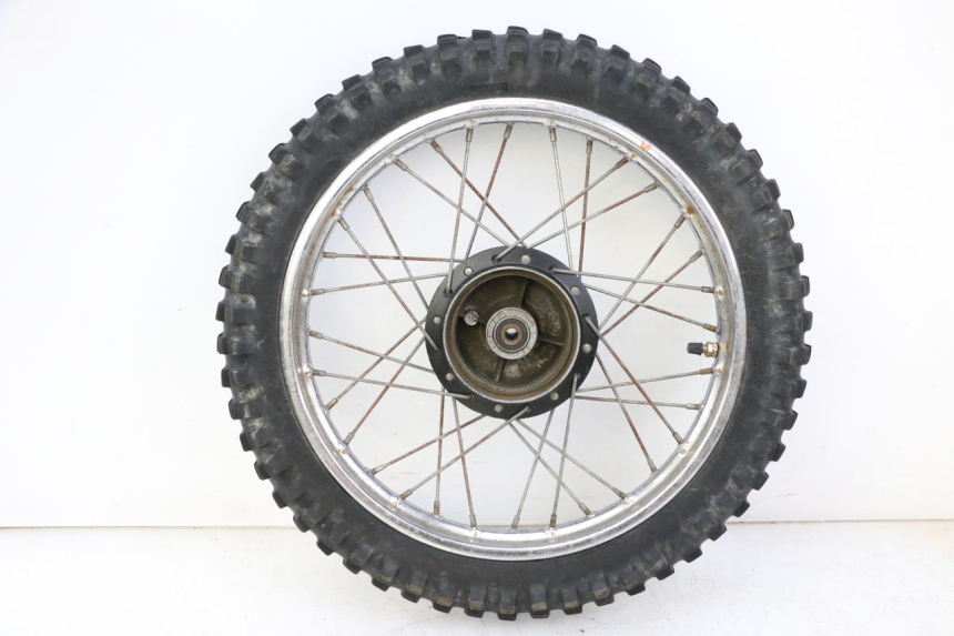 photo de CERCHIO ANTERIORE E PNEUMATICO YAMAHA PW 80 (1983 - 2014)
