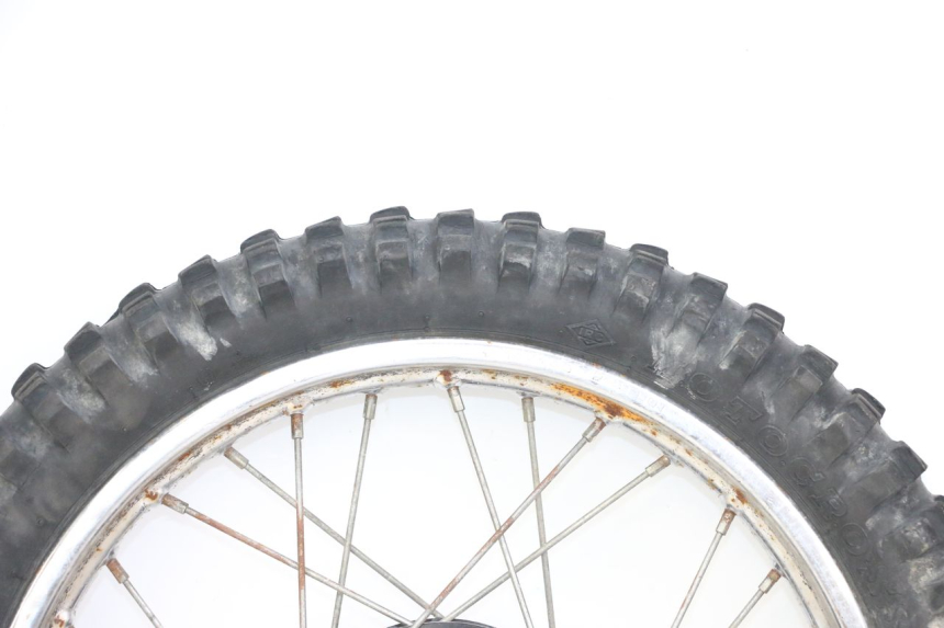 photo de CERCHIO ANTERIORE E PNEUMATICO YAMAHA PW 80 (1983 - 2014)