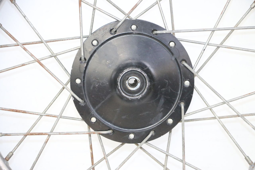 photo de CERCHIO ANTERIORE E PNEUMATICO YAMAHA PW 80 (1983 - 2014)