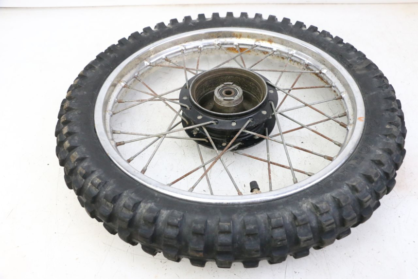 photo de CERCHIO ANTERIORE E PNEUMATICO YAMAHA PW 80 (1983 - 2014)