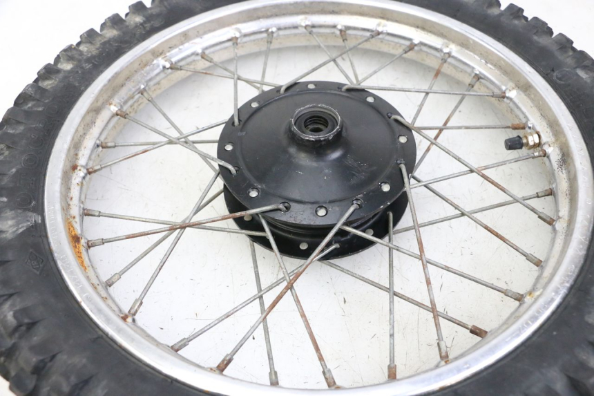 photo de CERCHIO ANTERIORE E PNEUMATICO YAMAHA PW 80 (1983 - 2014)