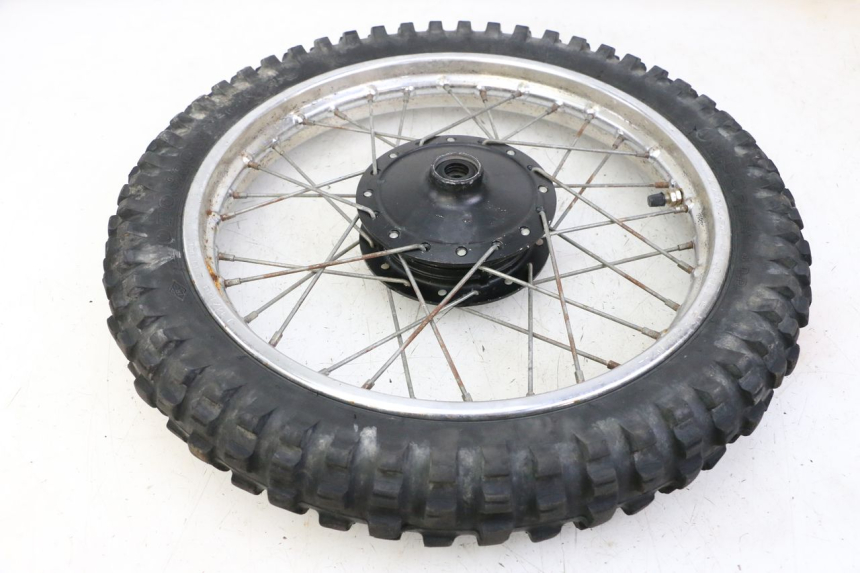 photo de CERCHIO ANTERIORE E PNEUMATICO YAMAHA PW 80 (1983 - 2014)