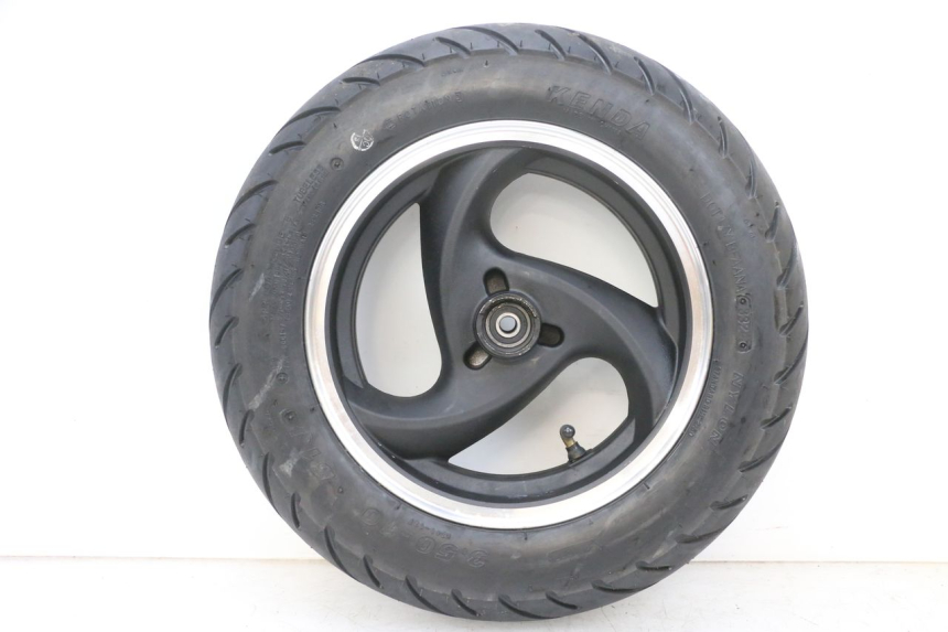 photo de CERCHIO ANTERIORE E PNEUMATICO JM MOTORS SANTANA EVO 50 (2024 - 2026) - Vista principale