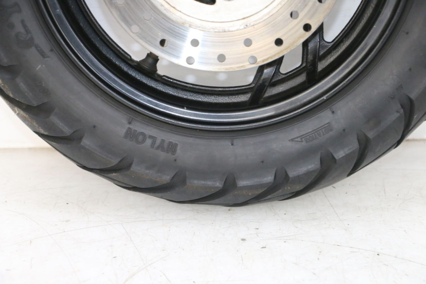 photo de CERCHIO ANTERIORE E PNEUMATICO JM MOTORS SANTANA 50 (2014 - 2023) - Caratteristiche distintive