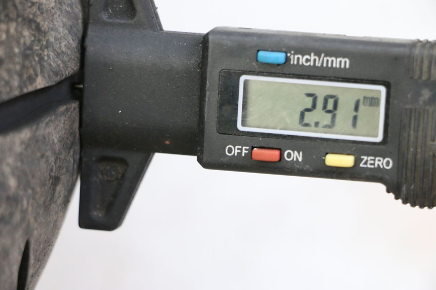 photo de CERCHIO ANTERIORE E PNEUMATICO HONDA ST PAN EUROPEAN 1300 (2002 - 2013)