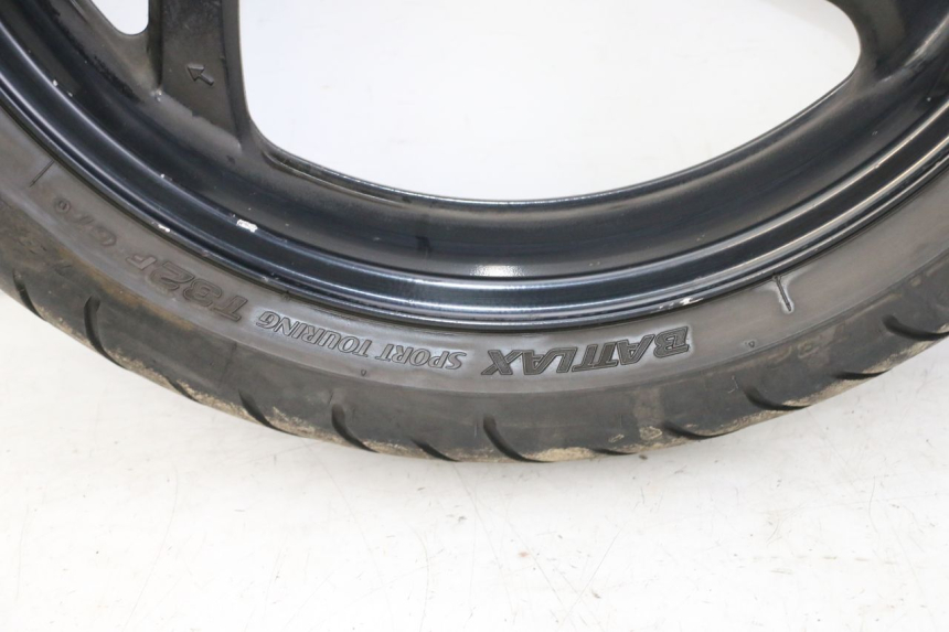 photo de CERCHIO ANTERIORE E PNEUMATICO HONDA ST PAN EUROPEAN 1300 (2002 - 2013)