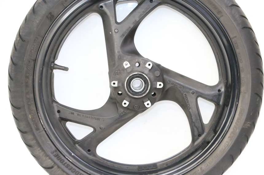 photo de CERCHIO ANTERIORE E PNEUMATICO HONDA ST PAN EUROPEAN 1300 (2002 - 2013)