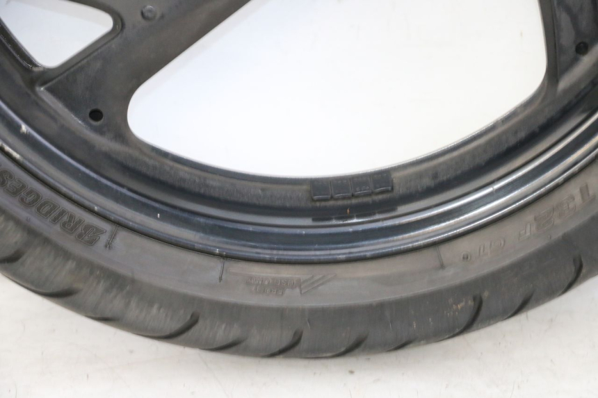 photo de CERCHIO ANTERIORE E PNEUMATICO HONDA ST PAN EUROPEAN 1300 (2002 - 2013)