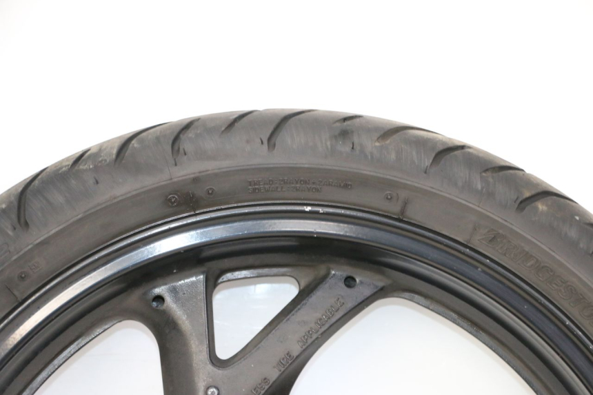 photo de CERCHIO ANTERIORE E PNEUMATICO HONDA ST PAN EUROPEAN 1300 (2002 - 2013)
