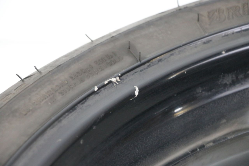 photo de CERCHIO ANTERIORE E PNEUMATICO HONDA ST PAN EUROPEAN 1300 (2002 - 2013)