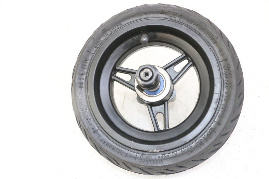 photo de CERCHIO ANTERIORE E PNEUMATICO NAMI STELLAR 1 - Vista principale