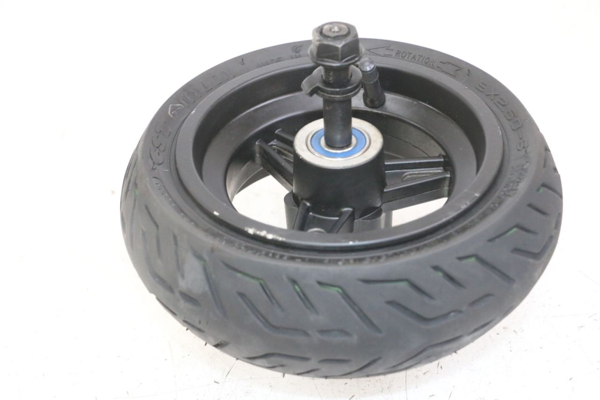 photo de CERCHIO ANTERIORE E PNEUMATICO NAMI STELLAR 1 - Marcature e riferimenti originali