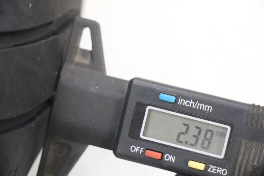 photo de CERCHIO ANTERIORE E PNEUMATICO SUZUKI GSF S BANDIT 600 (2000 - 2004)