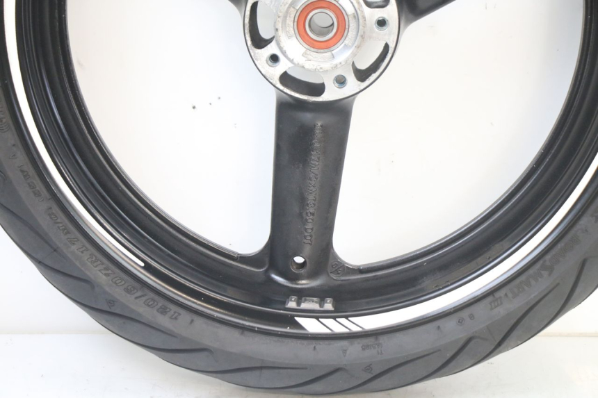 photo de CERCHIO ANTERIORE E PNEUMATICO SUZUKI GSF S BANDIT 600 (2000 - 2004)