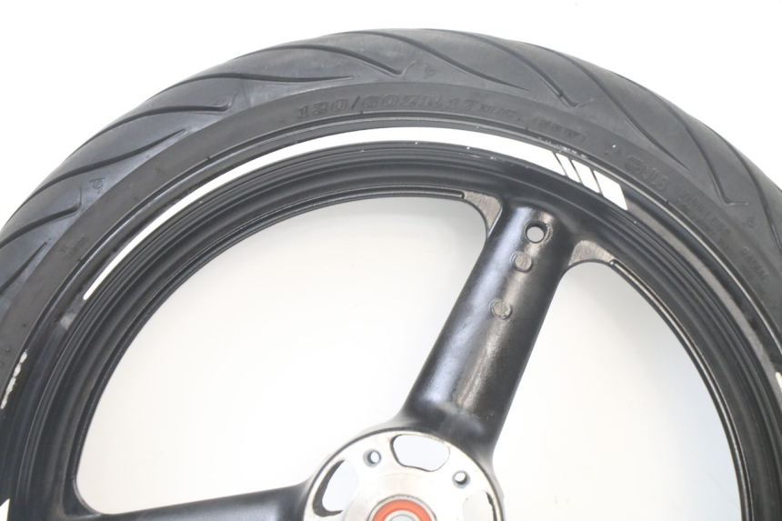 photo de CERCHIO ANTERIORE E PNEUMATICO SUZUKI GSF S BANDIT 600 (2000 - 2004)