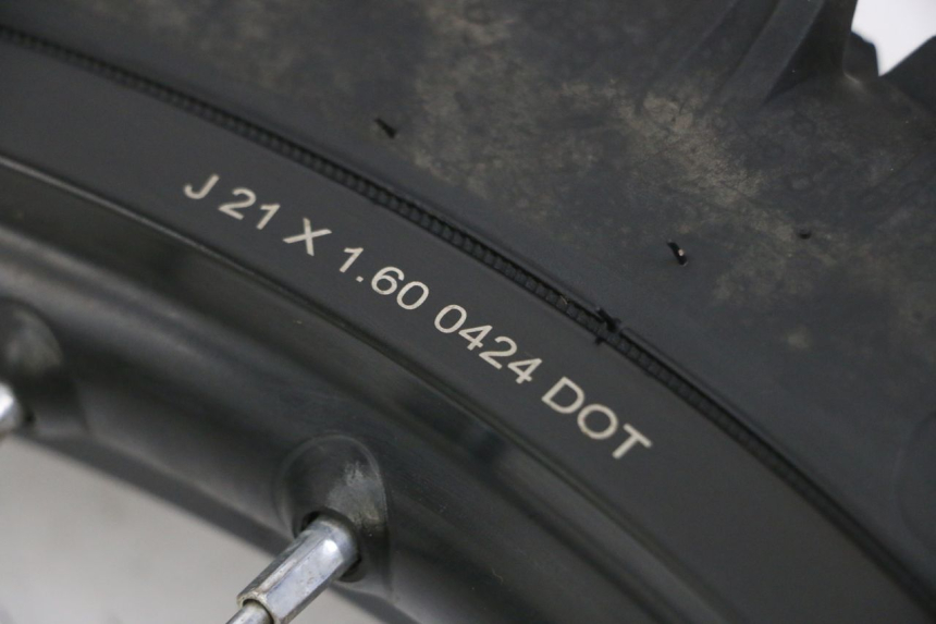 photo de CERCHIO ANTERIORE E PNEUMATICO SMALL MX THUNDER 250