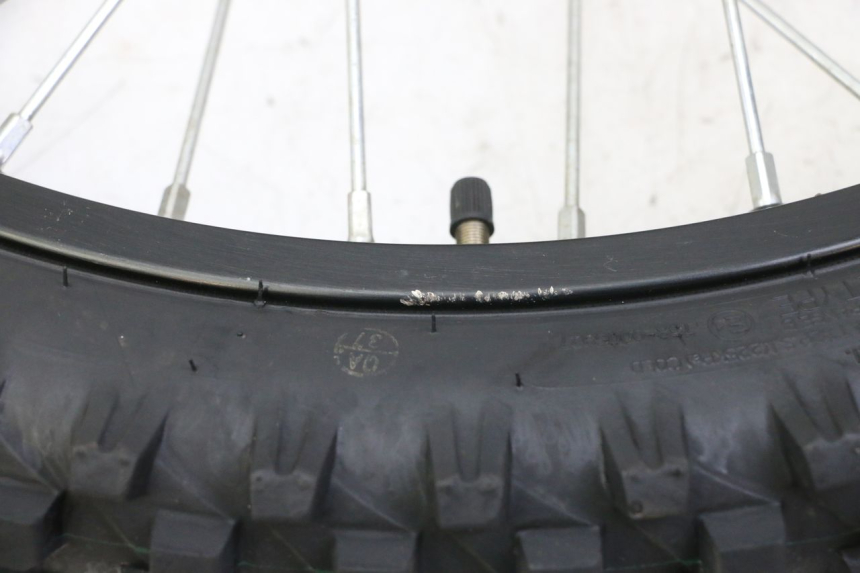 photo de CERCHIO ANTERIORE E PNEUMATICO SMALL MX THUNDER 250