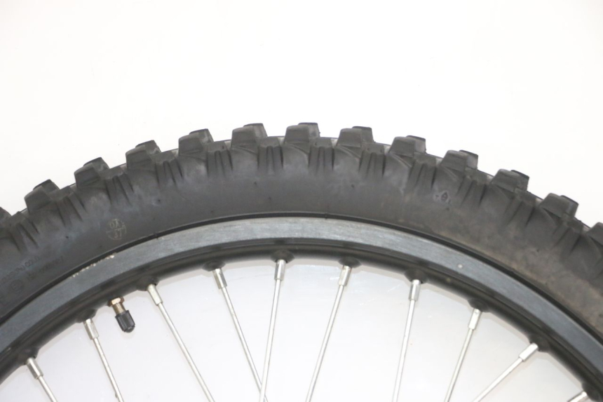photo de CERCHIO ANTERIORE E PNEUMATICO SMALL MX THUNDER 250