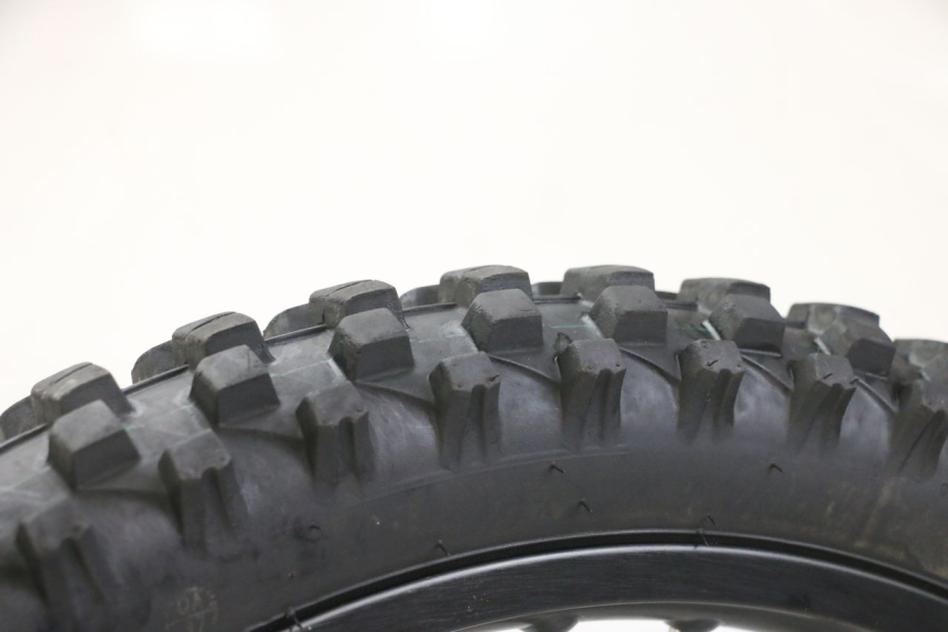 photo de CERCHIO ANTERIORE E PNEUMATICO SMALL MX THUNDER 250