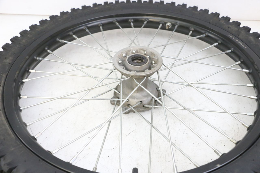 photo de CERCHIO ANTERIORE E PNEUMATICO SMALL MX THUNDER 250