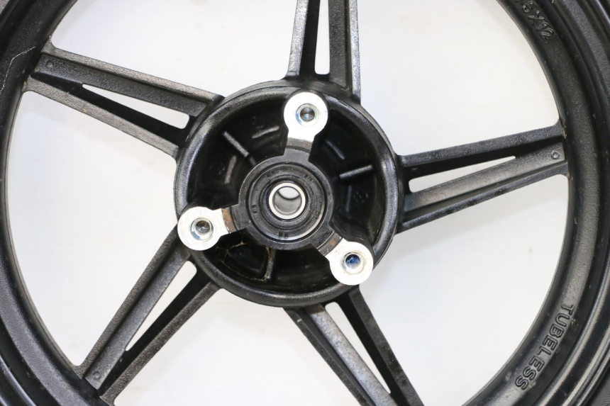photo de CERCHIO ANTERIORE E PNEUMATICO TNT MOTOR BOSTON 4T 50 (2018 - 2025)