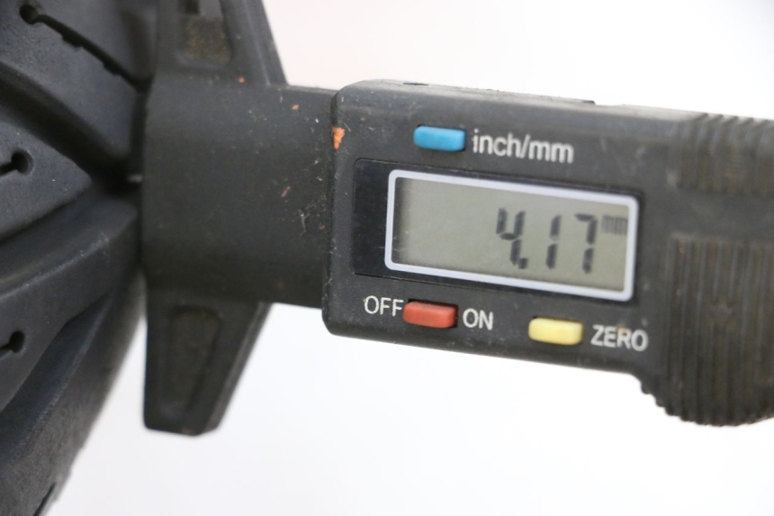 photo de CERCHIO ANTERIORE E PNEUMATICO PEUGEOT TWEET PRO EFI 4T 50 (2021 - 2022)