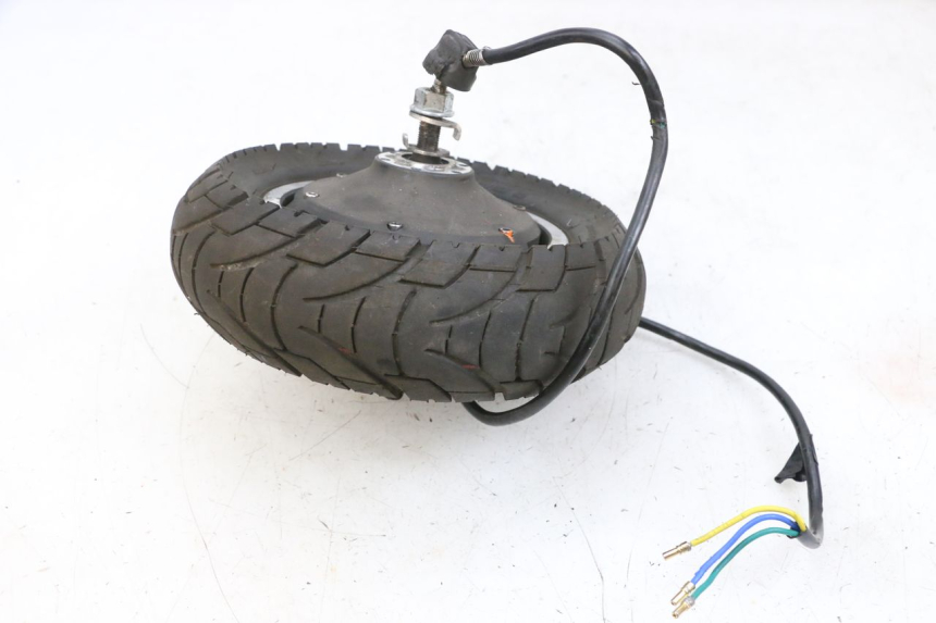 photo de CERCHIO ANTERIORE E PNEUMATICO DUALTRON VICTOR LIMITED 1