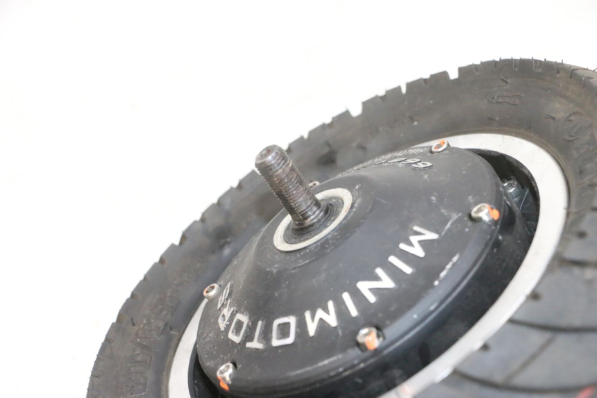 photo de CERCHIO ANTERIORE E PNEUMATICO DUALTRON VICTOR LIMITED 1