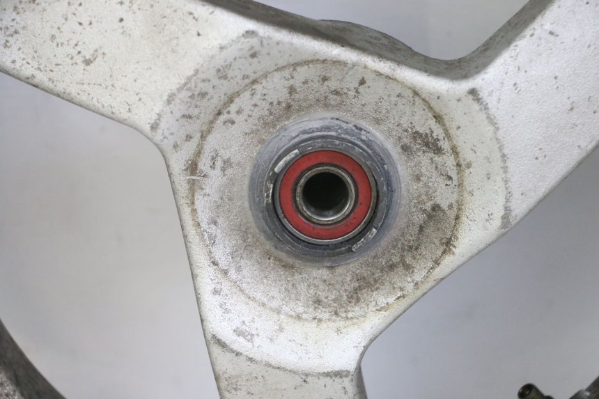 photo de CERCHIO ANTERIORE E PNEUMATICO PEUGEOT VIVACITY NEW 2T 50 (2008 - 2017)