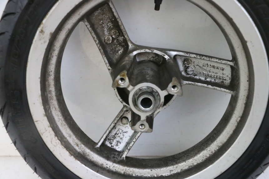 photo de CERCHIO ANTERIORE E PNEUMATICO PEUGEOT VIVACITY NEW 2T 50 (2008 - 2017)