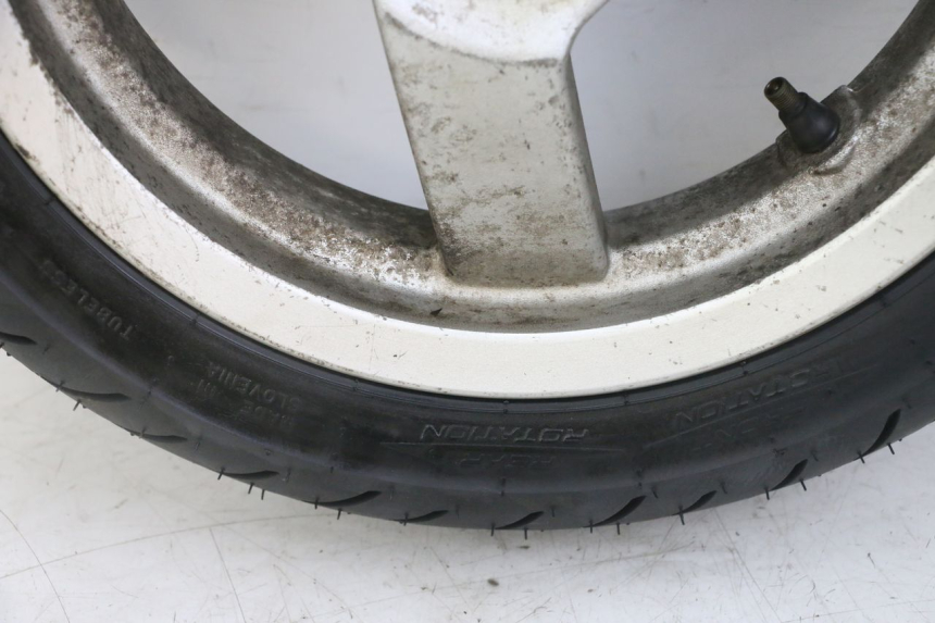 photo de CERCHIO ANTERIORE E PNEUMATICO PEUGEOT VIVACITY NEW 2T 50 (2008 - 2017)