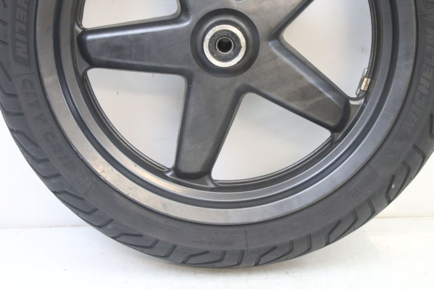 photo de CERCHIO ANTERIORE E PNEUMATICO YAMAHA X-MAX XMAX 125 (2010 - 2014)