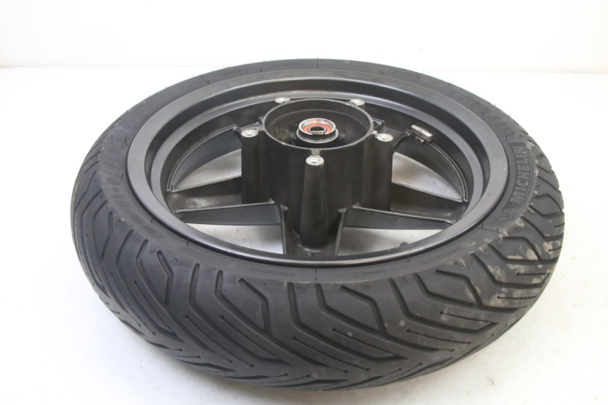 photo de CERCHIO ANTERIORE E PNEUMATICO YAMAHA X-MAX XMAX 125 (2010 - 2014)
