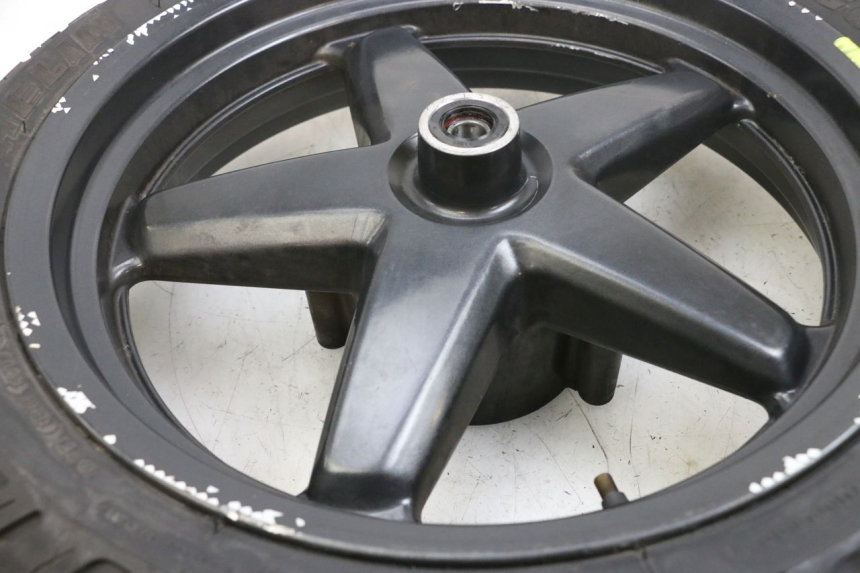 photo de CERCHIO ANTERIORE E PNEUMATICO YAMAHA XMAX X-MAX 125 (2006 - 2009) - Altra angolazione